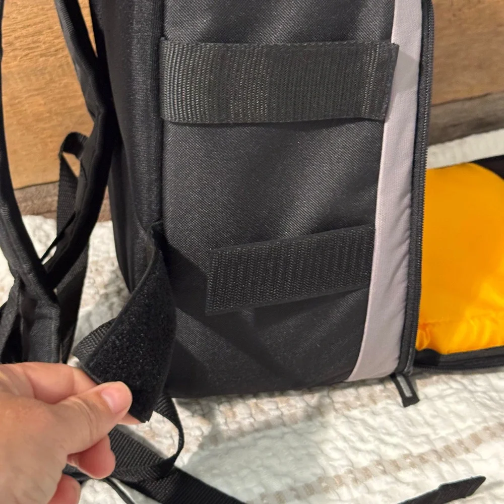 Case Logic Camera Backpack DSLR Gadget Bag Photo Gear Travel Daypack